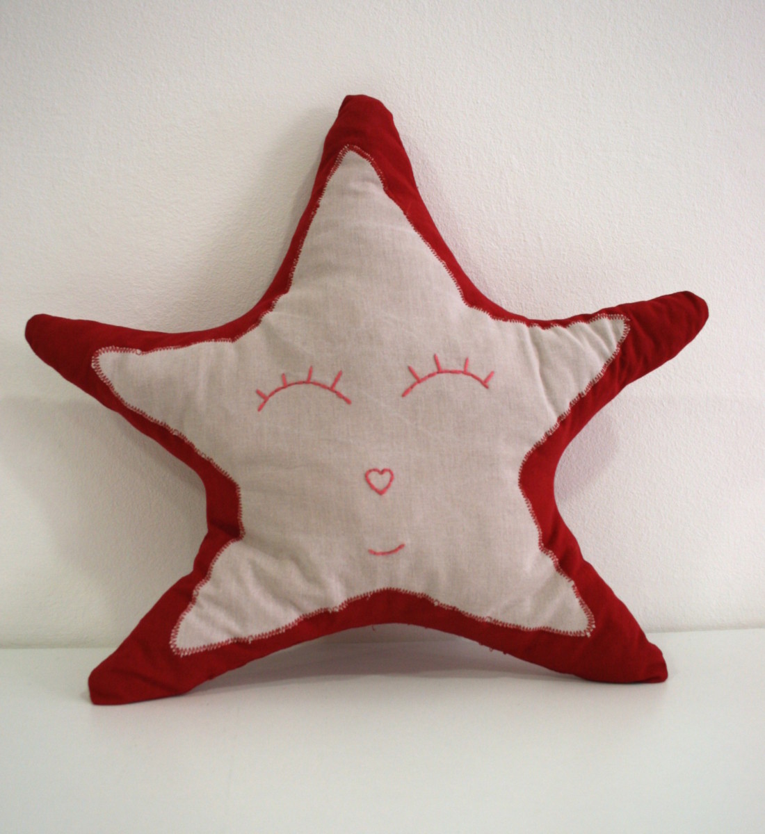 coussin etoile atelier petula green