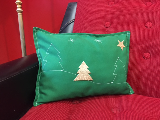 coussin de noel atelier petula green